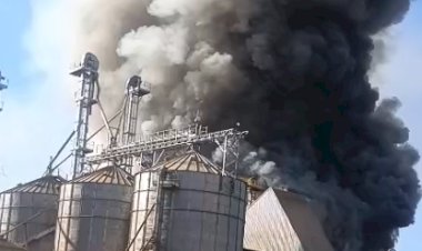 Incêndio de grandes proporções destrói fábrica de ração em Marechal Cândido Rondon