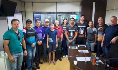 Título Prefeitura define participação de pilotos de paramotor no Acampamento Pais e Filhos em Porto Mendes