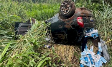 Fuga de carro carregado com cigarros termina em capotamento em Guaíra