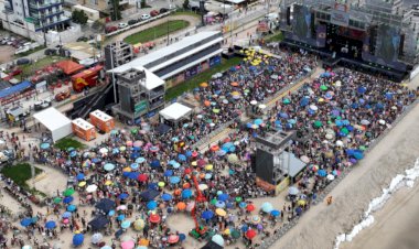 Padre Reginaldo Manzotti reúne 38 mil pessoas no último domingo do Verão Maior Paraná