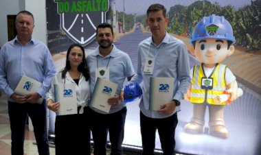 Marechal Cândido Rondon recebe certificado de Embaixador do Asfalto em Curitiba