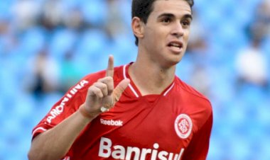 Ex-Inter Oscar anuncia aposentadoria aos 34 anos após diagnóstico cardíaco