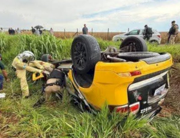 Policial morre e outro fica em estado grave após capotamento de viatura na PR-323