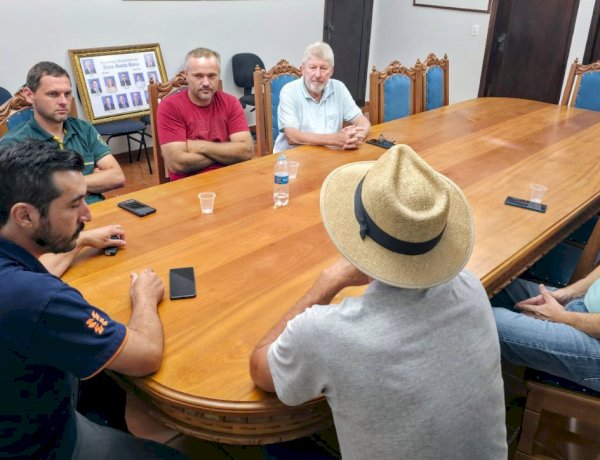 Prefeitura intermedeia reunião entre produtores e Copel sobre fornecimento de energia no interior