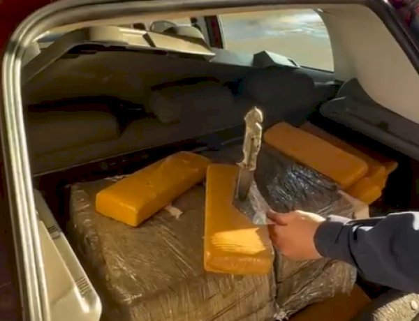 PRF apreende mais de 150 quilos de maconha em veículo na BR-272, em Guaíra