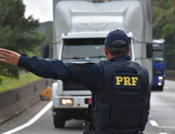 PRF inicia Operação Semana Santa 2026 no Paraná