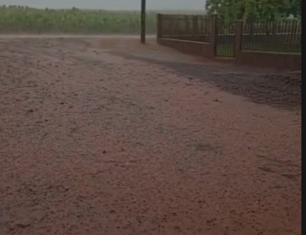 Frente fria traz chuva ao Oeste do Paraná após longo período de estiagem em alguns municípios