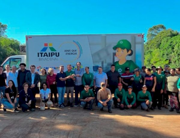 ACAN recebe caminhão para reforçar trabalho da coleta seletiva em Marechal Rondon