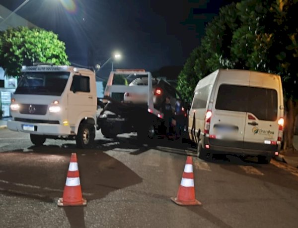Acidente entre van e Hyundai Tucson é registrado em cruzamento de Nova Santa Rosa