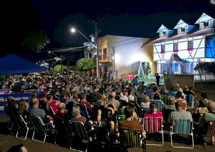 Cantata Natalina encerra o Natal da Família 2025 com chave de ouro em Nova Santa Rosa