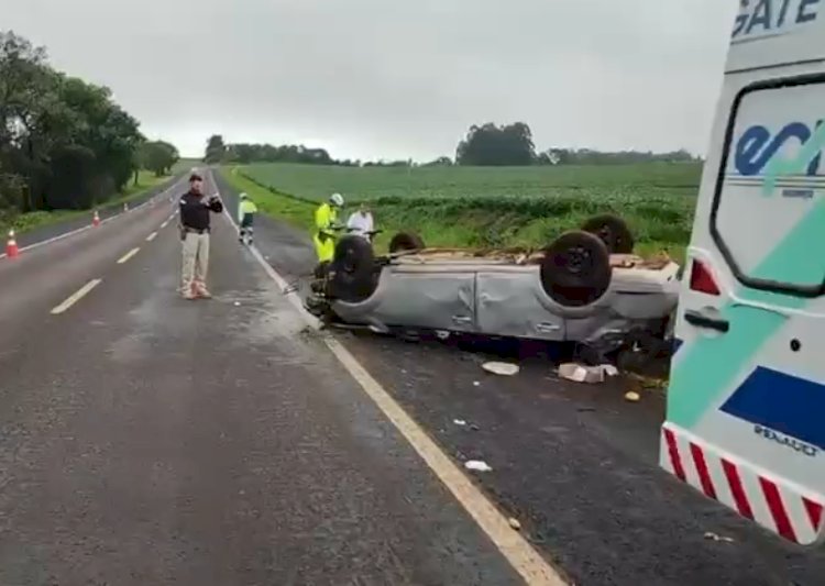 Família fica ferida após capotamento na BR-277, em Cascavel