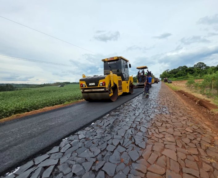 Pavimentação asfáltica é iniciada na Linha Concórdia em Marechal Cândido Rondon