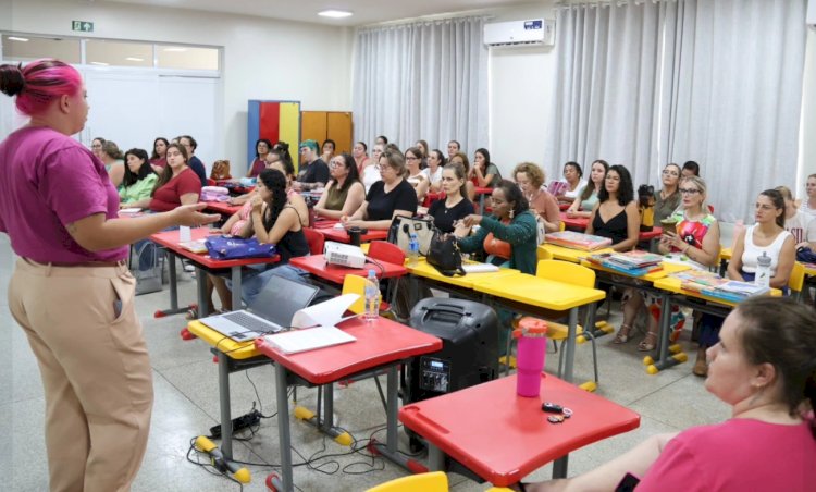 Professores da Educação Infantil recebem formação para implantação do SIM Sistema de Ensino em Nova Santa Rosa