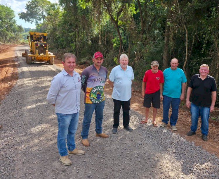 Readequação de estrada atende antiga demanda da Linha Braço do Norte