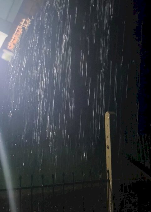 Chuva ultrapassa 140 mm em pontos da região Oeste na noite de domingo