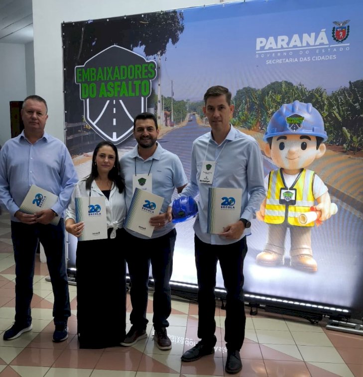Marechal Cândido Rondon recebe certificado de Embaixador do Asfalto em Curitiba