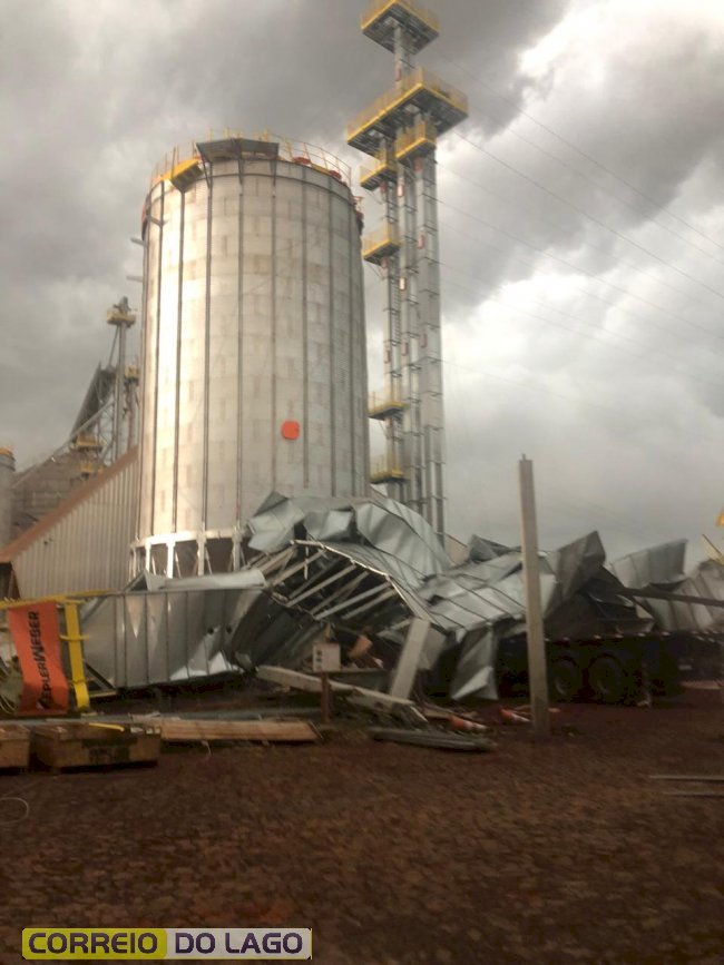 Temporal  derruba secador de silo em propriedade rural  na região beira do lago de Itaipu