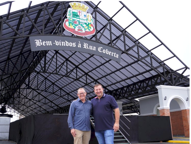 Mercedes inaugura a Rua Coberta com show de Amado Batista nesta quinta