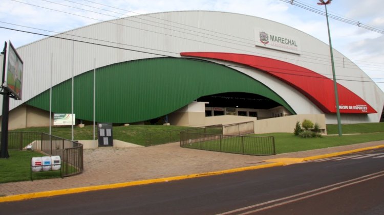 Jogo festivo marca retorno do basquete ao Ginásio Ney Braga em Marechal Rondon