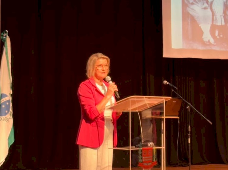 Lançamento do livro “Suave Perfume” emociona público e valoriza história de Nova Santa Rosa