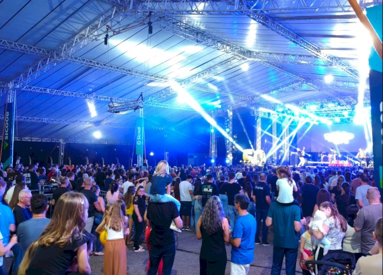Expo Rosa 2026 segue com grande público e show do Corpo e Alma nesta sexta