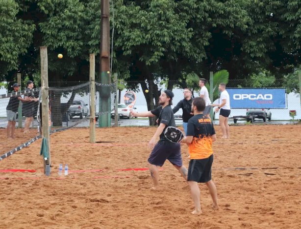 Torneio de beach tennis movimenta Porto Mendes neste fim de semana