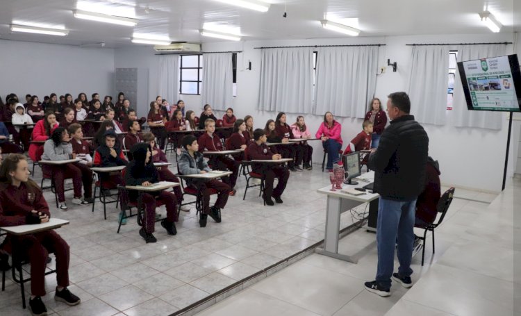 Campanha sobre uso de veículos autopropelidos chega às escolas rondonenses