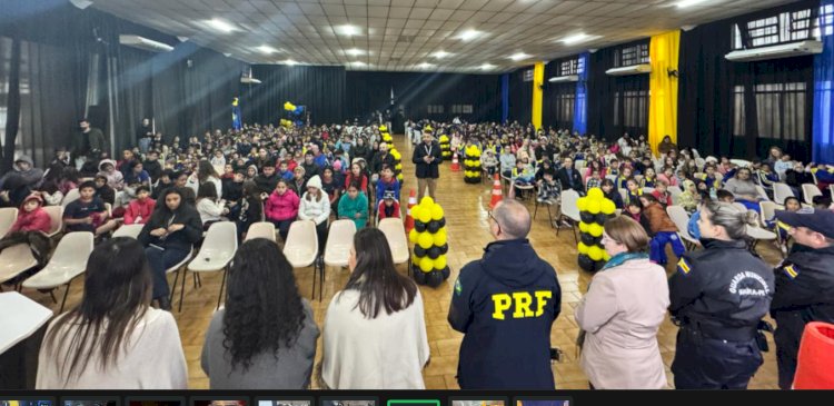 PRF promove musical e teatro de fantoches em Guaíra durante ações do Maio Amarelo