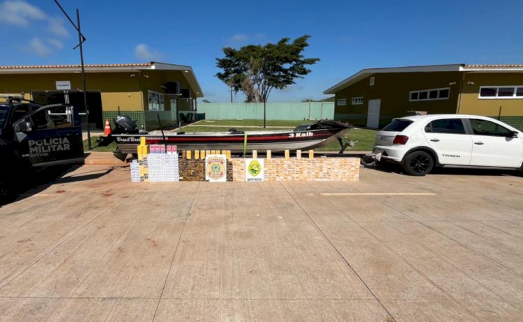 BPFRON e PF apreendem mais de 580 celulares contrabandeados em fundo falso de embarcação em Mercedes