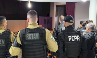 21 pessoas com atuação no tráfico de drogas, comércio ilegal de armas de fogo e lavagem de capitais são presas