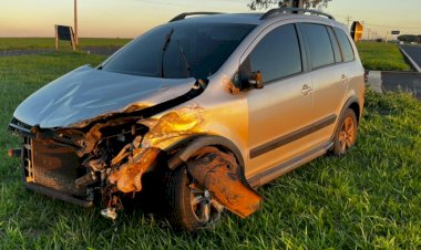 Veículo de Marechal Rondon se envolve em acidente no trevo de Vila Nova