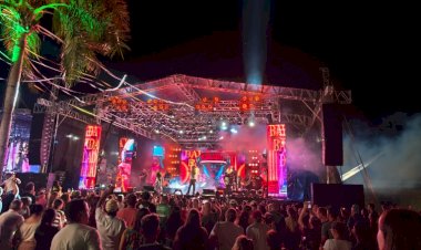 Thaeme e Thiago fecham com grande público o Ecoturismo 2025 em Porto Mendes