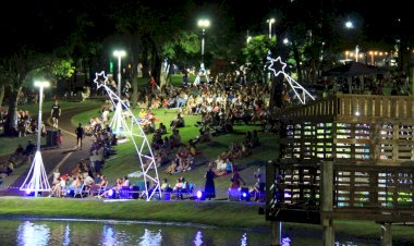 Noite de Luz transforma Lago Municipal em cenário mágico e emociona público em Nova Santa Rosa