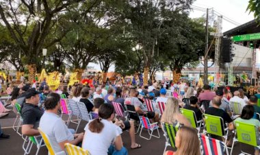 “Natal Luz e Encanto” tem noite especial neste sábado em Marechal Cândido Rondon