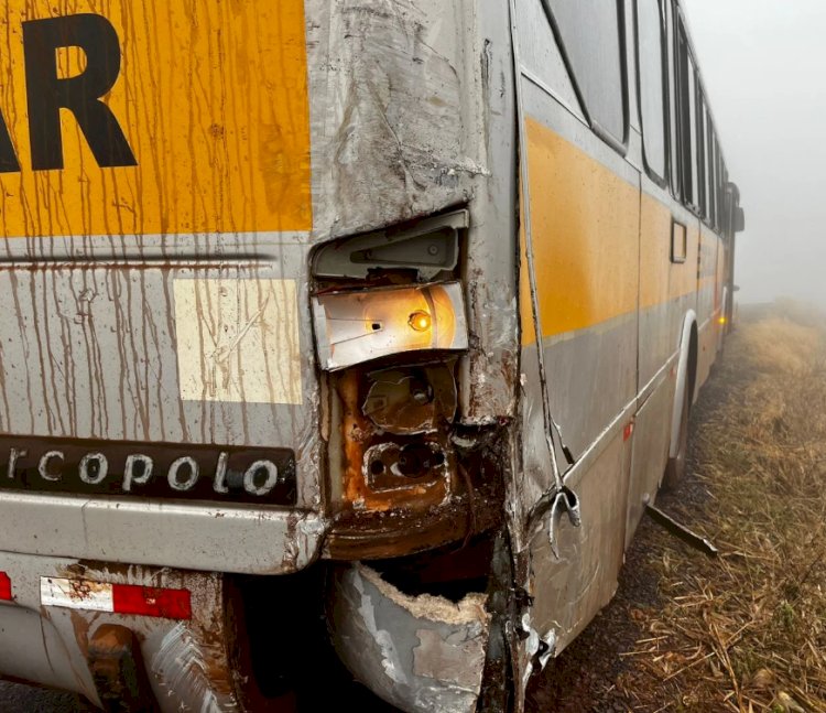 Cerração causa acidente com três veículos na BR-163 em Quatro Pontes