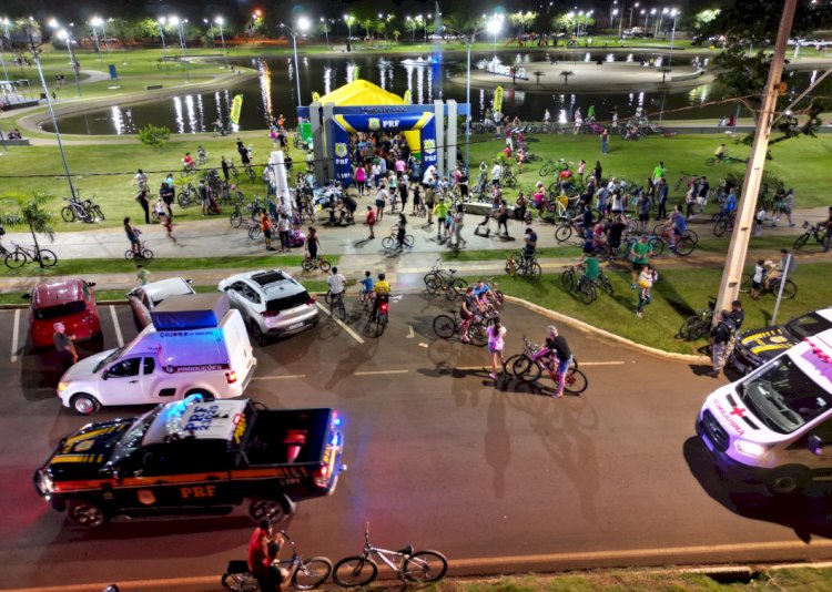 PRF promove passeio ciclístico em Guaíra (PR) na abertura da Semana Nacional de Trânsito.