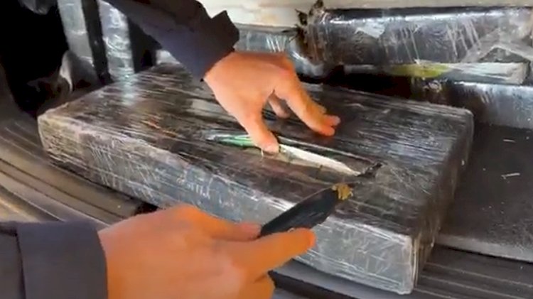 PRF apreende 466 kg de maconha após perseguição na BR-277 em Cascavel