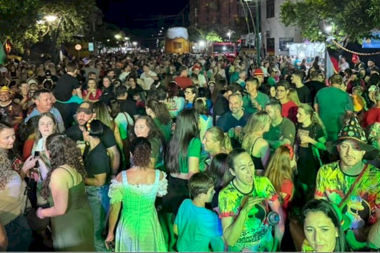 Pré-Oktoberfest na rua Santa Catarina acontece nesta sexta-feira