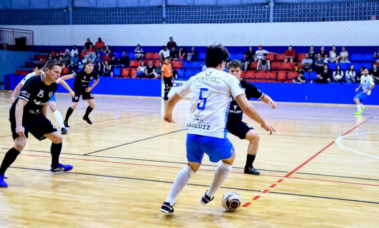 Três jogos válidos pela terceira rodada do Municipal de Futsal movimentarão a noite desta sexta-feira (17)