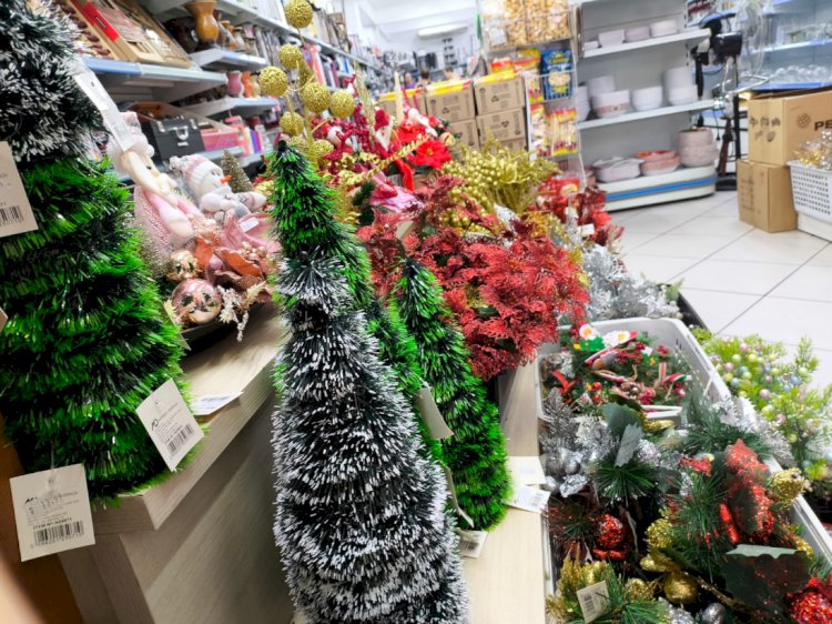 Comércio de Marechal Rondon já entra no clima do Natal com grande variedade em artigos de decoração