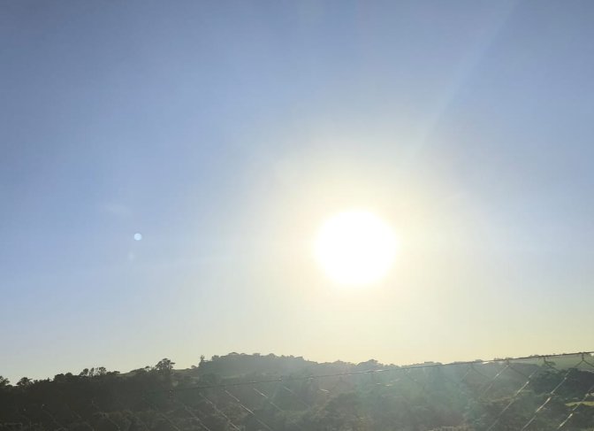Previsão do tempo: hoje sol, sábado será de sol forte e calor de 32°C na região