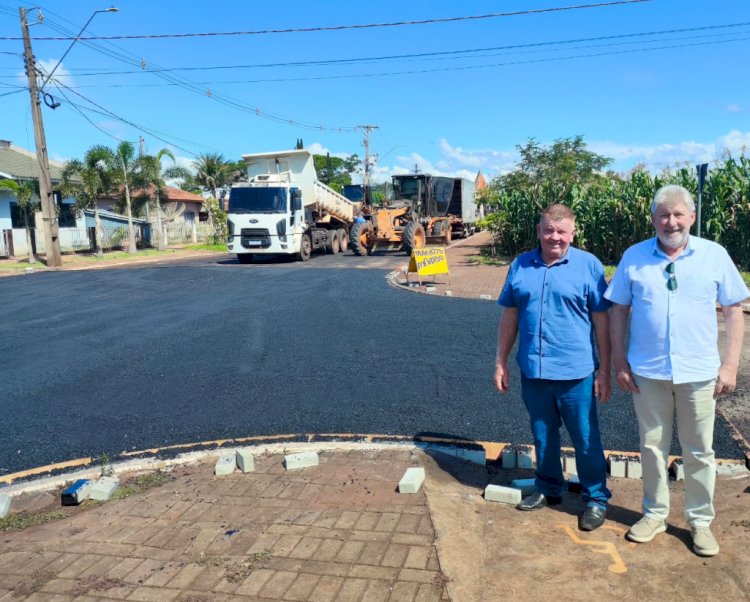 Prefeitura de Nova Santa Rosa inicia implantação de redutores de velocidade  na sede municipal