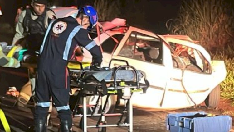 Cinco pessoas morrem em grave acidente entre Francisco Alves e Altônia