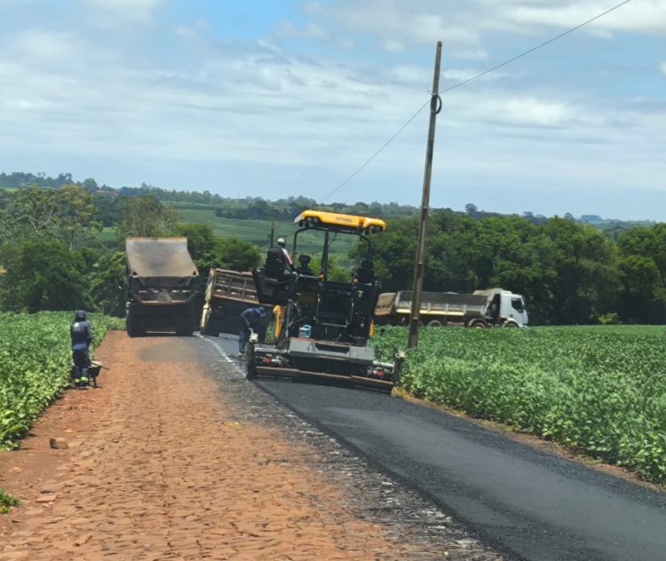 Mais uma obra Obra de pavimentação asfáltica é iniciada no interior de Marechal Cândido Rondon
