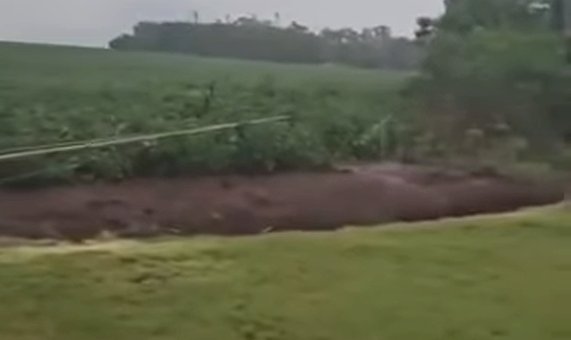 Tornado provoca pânico e causa estragos em Santa Rosa del Monday, no Paraguai